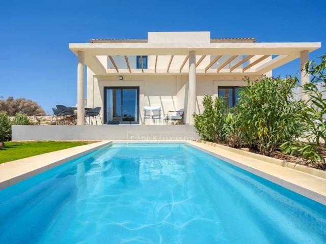 Dils Lucas Fox presenta Sunrise Bay Residences, una exclusiv. 150m² Cala Romantica