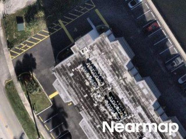 Diplomat Pkwy