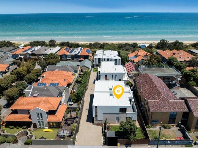 Direct beach access awaits!