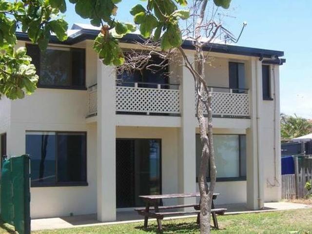 Direct Beach Access in Cooee Bay