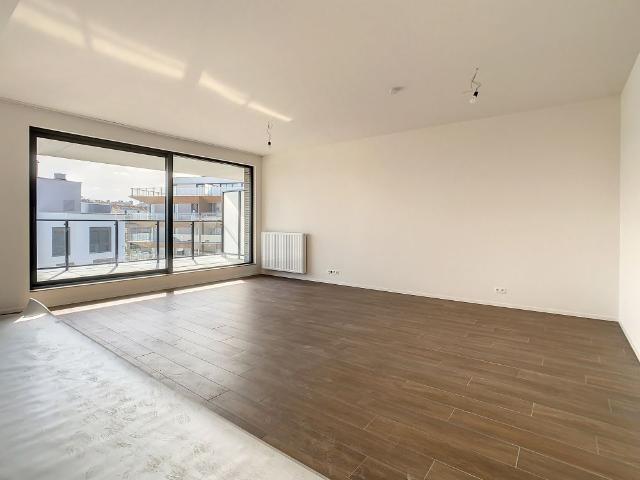 Stunning 3 bedroom penthouse with a large terrace