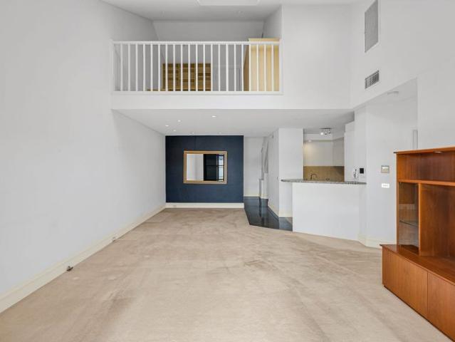 Direct Waterfront Three Bedroom, Elevated Over Exile Bay Pelican Point