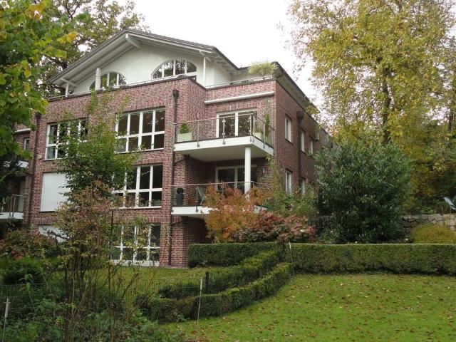 Direkt am Alstertal: Großzügige 3 Zimmer Wohnung in Hamburg Poppenbüttel