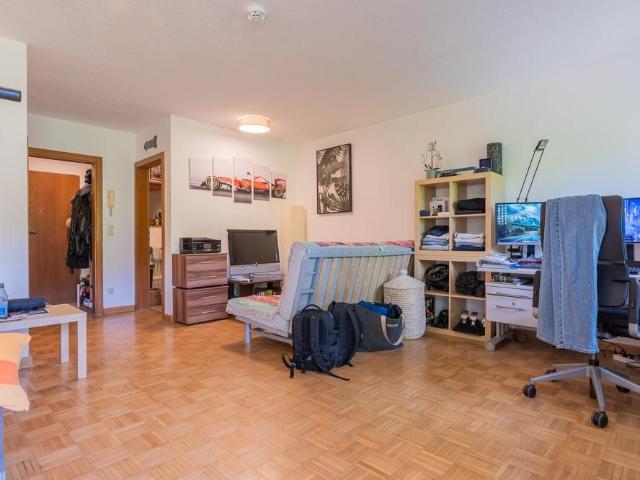 Direkt am Inn gelegen 1 Zimmer Appartement mit Duschbad, Terrasse und EBK