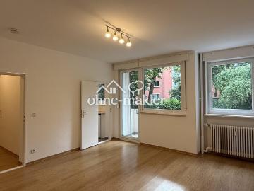 Direkt am Landwehrkanal Bezugsfreie helle 1 Zimmerwohnung mit Balkon ohne Provision