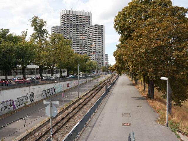 Direkt am Neckar: Maisonette mit Wasserblick in Mannheim