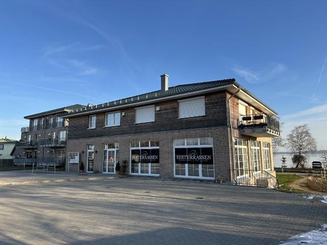 Direkt am Plöner See! 88,62 m² groß, exklusiv, barrierearm, toller Balkon mit direktem Seeblick!