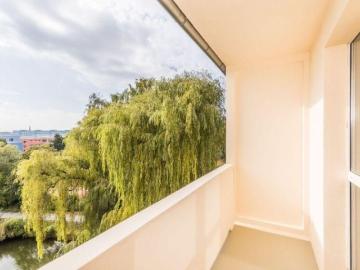 Direkt am Wasser / Modernes Bad / Balkon