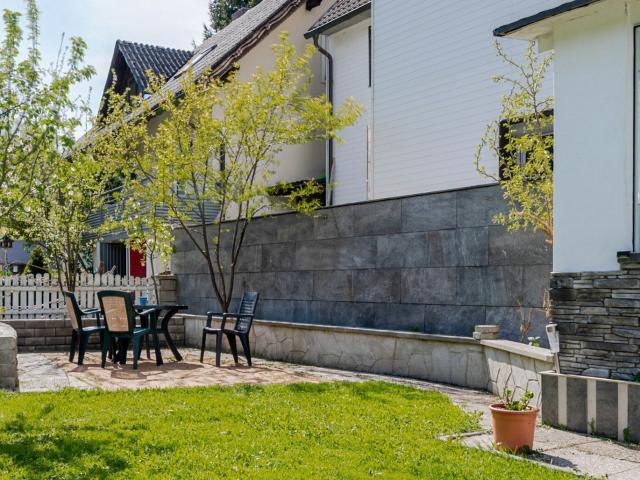 Direkt an der Steyr: Großzügiges Familienhaus mit Außenküche