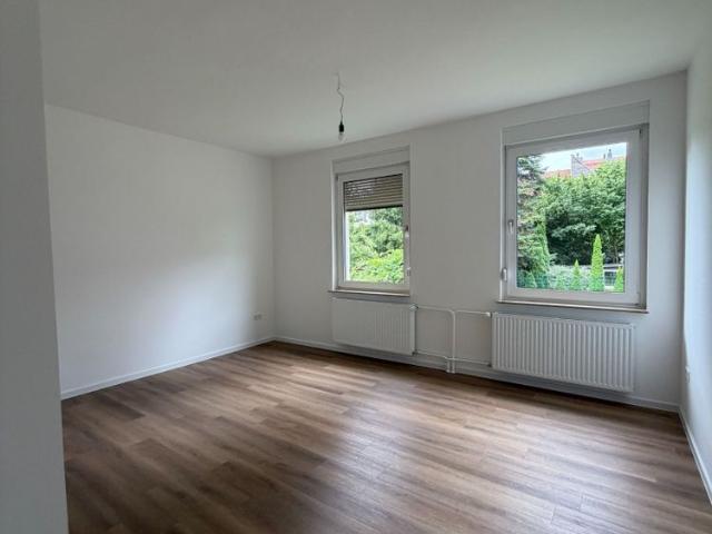 Direkt an der Uni! Renovierte 1 Zimmer Wohnung inkl. Heizung, Strom & Internet mit Gemeinschaftsbad