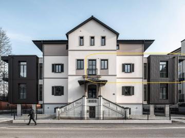 DIREKT BEIM KURPARK! 2 Zimmer Wohnung mit Balkon in historischer Villa! PROVISIONSFREI & ERSTBEZUG!