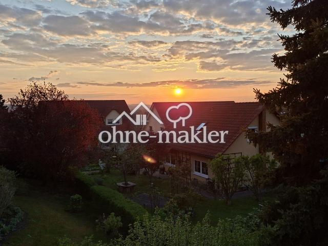 Direkt vom Eig.tümer Attr. 2‑Zimmer‑Whg mit Südwest‑Balkon und Weitblick – ruhige Lage in Pirna