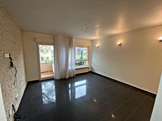 Direkt vom Eigentümer: 3 Zimmer Wohnung mit Balkon und Einbauküch