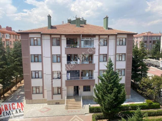 Dirican'dan Konya Selçuklu Kosova Mah. 3+1 Asansör Yok