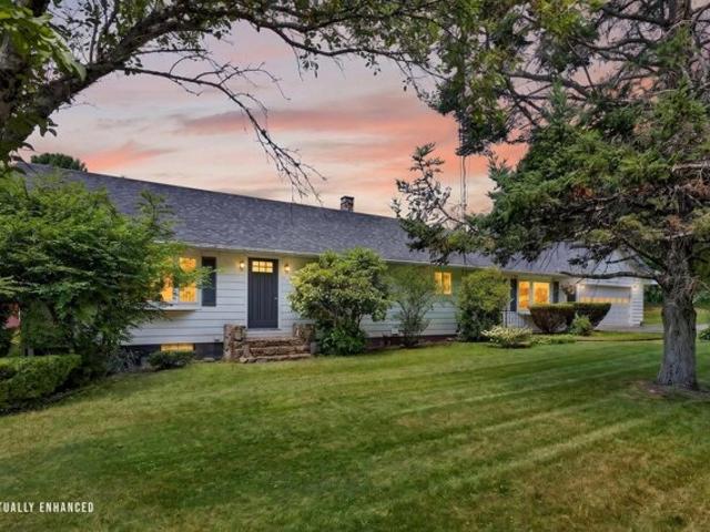 Dirigo Rd, China, Home For Sale
