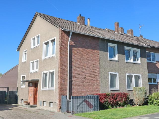 Disteln: 2,5 Zi. Wohnung im 1. OG in Schulnähe bereits frei
