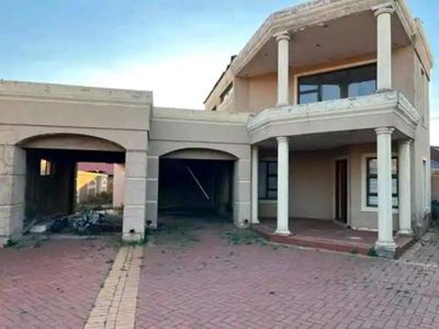 distressed property for sale