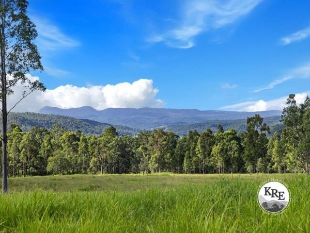DISCOVER THE CHARM OF DUCK CREEK