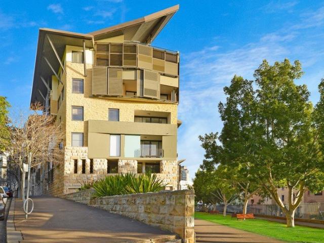 Discover the epitome of sophisticated living at The Point on Pyrmont Peninsula