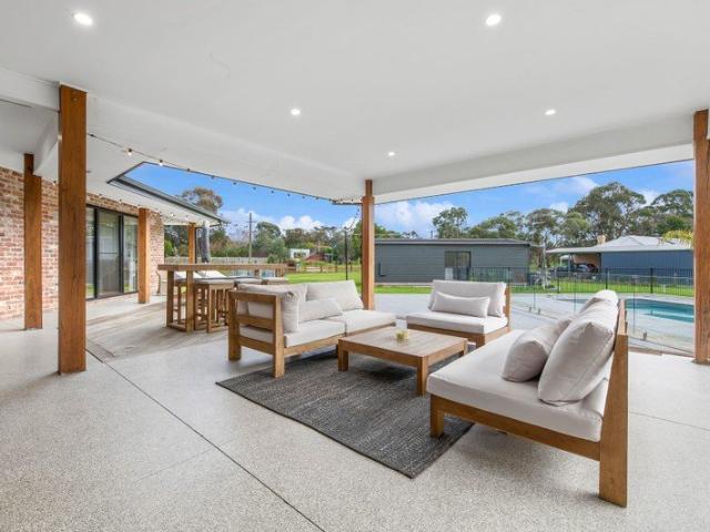 Discover the Ultimate Family Lifestyle on an Acre