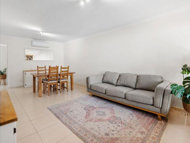 Discover this spacious 3 bedroom townhouse in the heart of Tweed Heads, NSW. Bonus: Bring your furry best friend! Pets considered upon application