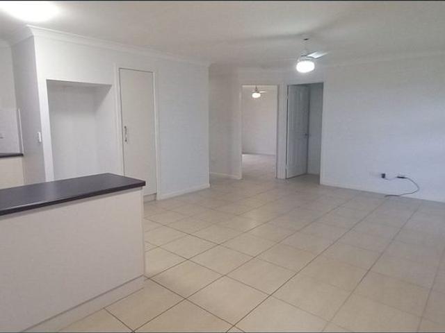 Discover your new home in this contemporary duplex offering a perfect blend of comfort and style