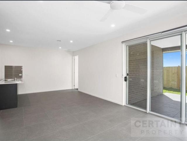 Discover Your Own Sanctuary Spacious 4 bedroom home in Torquay!