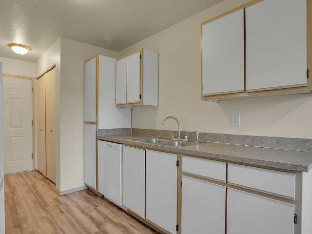 Discover Your Corvallis Escape: Near the River, Trails, and Parks 2 Bedroom Apartment for Rent at 900 Se Centerpointe Dr, Corvallis, OR 97333 South Corvallis
