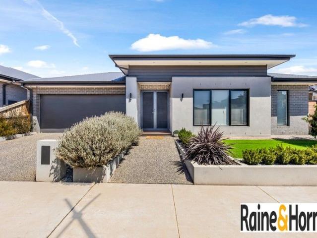 Discover Your Dream Home at 7 Sasha Crescent, Truganina