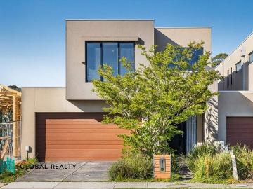 Discover Your Dream Home: Walking distance to St Peter's college