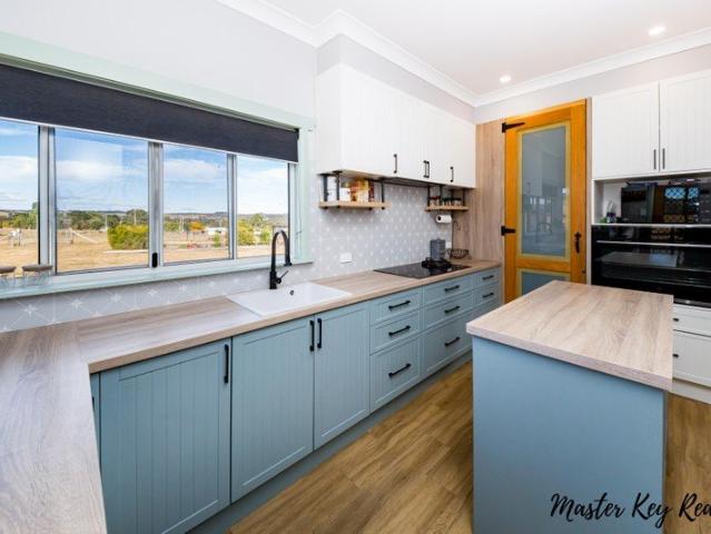 Discover Your Forever Home with Sensational Country Views