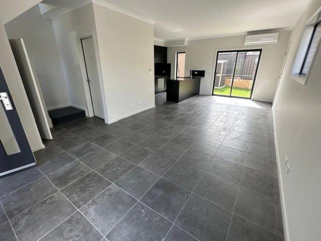Discover Your Ideal Home in Doveton!
