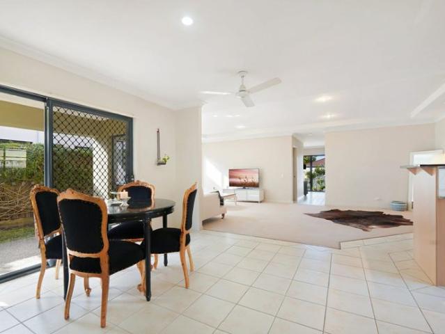 DISCOVER YOUR IDEAL HOME IN THE HEART OF ROBINA