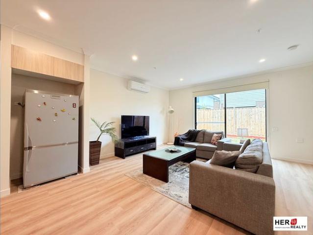Master Bedroom with Exclusive Rental Incentive Options in Tarneit