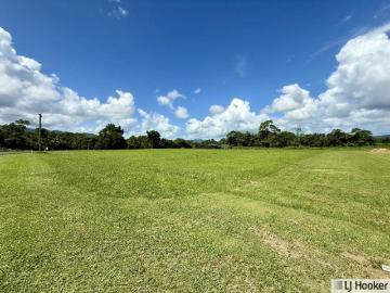 Discover Your Slice of Paradise in Tully!