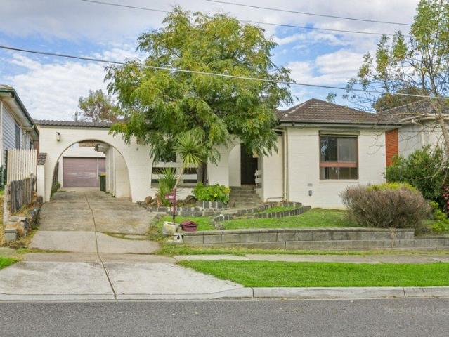Discover an exceptional development opportunity in one of Bundoora's most sought after elevated pockets