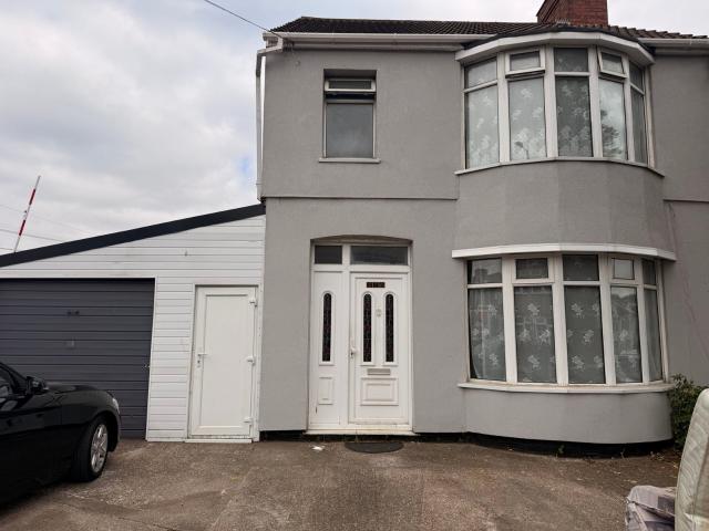 Discover Comfortable Family Living – 3 Bedroom Home To Let