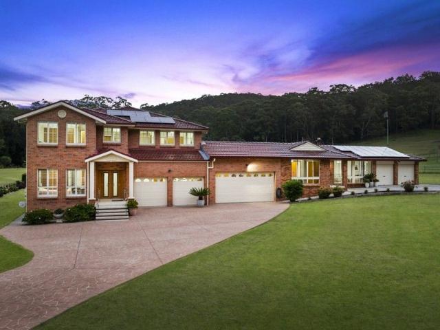Peaceful Acreage Living with Dual Residence Flexibility
