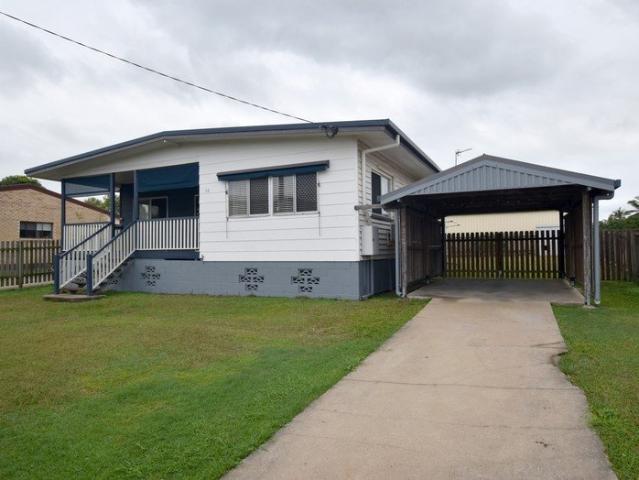 DISCOVER COASTAL LIVING IN GLADSTONE!