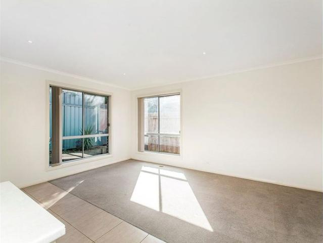 Discover Modern Comfort in Lilydale!