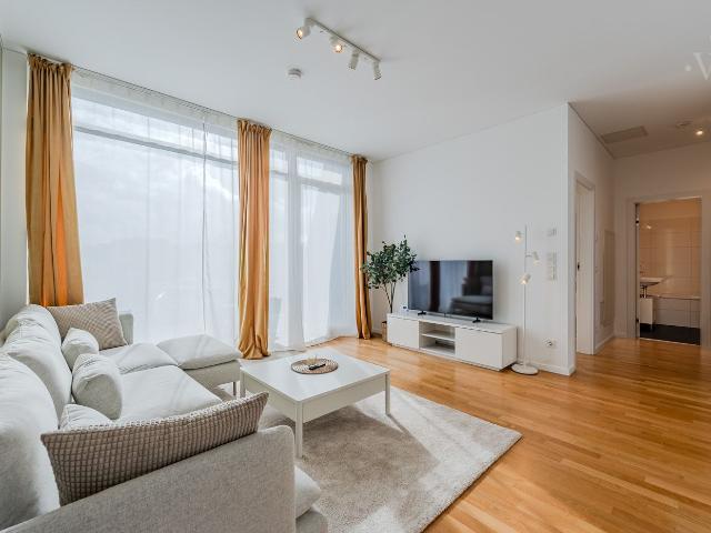 Discover Steglitz Zehlendorf: Bright, Modern Attic Apartment with Plenty of Space