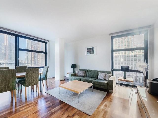 Discovery Dock West, South Quay, London E14, 2 bed flat to rent, £3,748 pcm | PrimeLocation