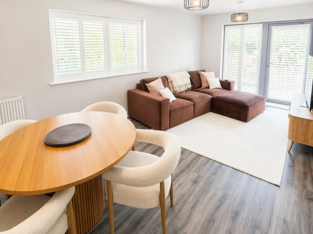 Discovery Drive, Swanley, BR8 2 bed flat to rent £1,750 pcm £404 pw