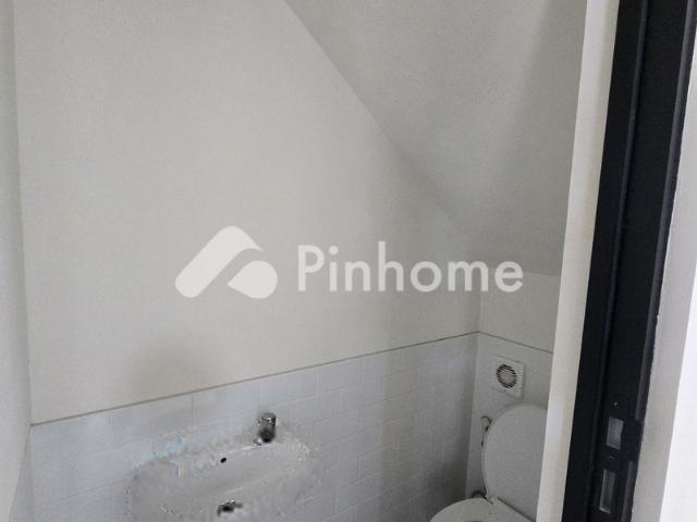 Disewakan Rumah 2 Lt Semi Furnish di Park Serpong Tangerang di Cendana Crest Rp32 Juta/Tahun | Pinhome