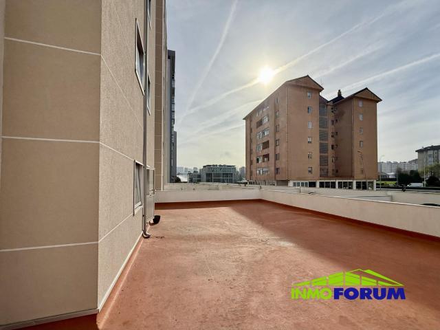 Disfruta de esta vivienda de 4 dormitorios con 80 m2 de terraza