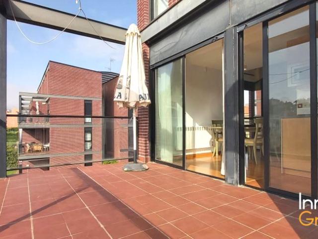 DISFRUTA DE LA TRANQUILIDAD DE CIRUEÑA EN ESTE DUPLEX SEMI NUEVO