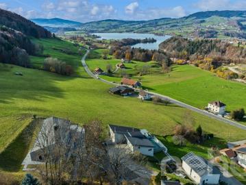 Diskreter Luxus in La Roche Außergewöhnliche Villa mit Panoramablick