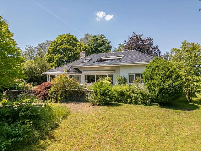 Diskretes Luxusanwesen in Alleinlage Architektenvilla auf 4.709 qm Parkgrundstück