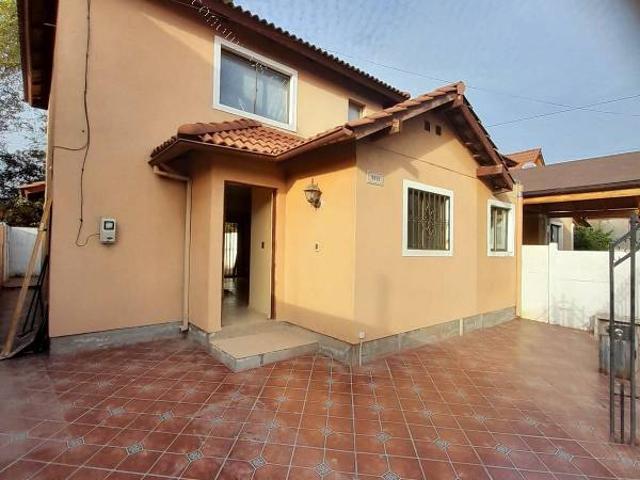Disponible casa en arriendo