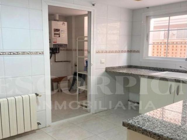 Disponible piso en alquiler sin amueblar Urb Torre en conill. Bétera
